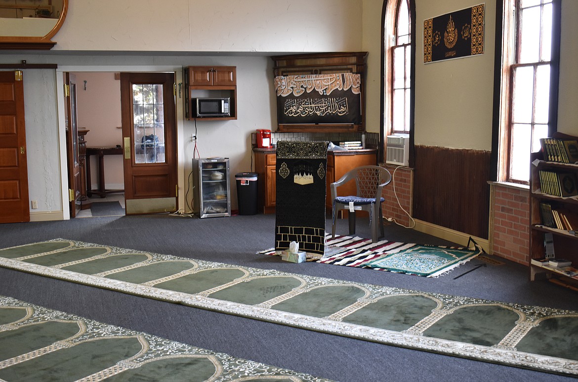 he Moses Lake Islamic Center has renovated a former church building for its mosque, removing the pews and installing carpet, prayer mats and a lectern for Friday prayers, called Jumu’ah.